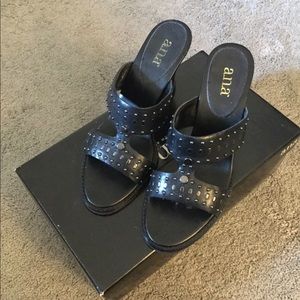 Ana heels